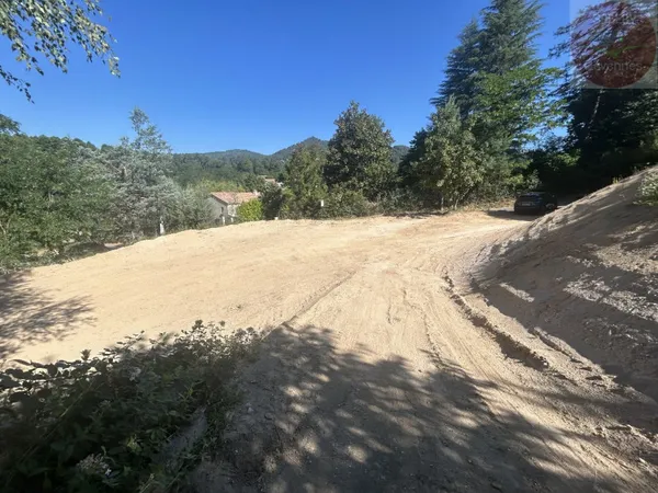 Terrain 947 m²