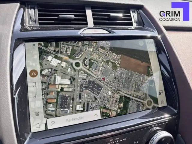 Jaguar E-Pace p270e ch phev awd bva — photo 9