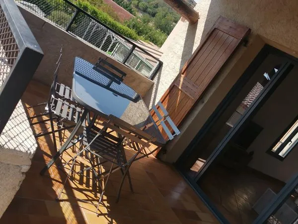 Appartement haut de villa