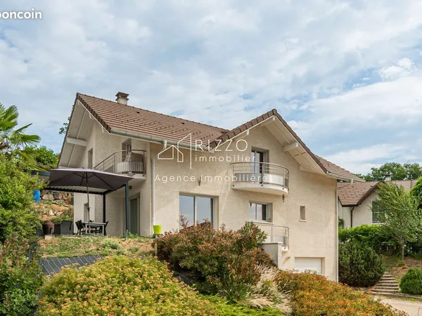 Maison 5 pièces 150 m²