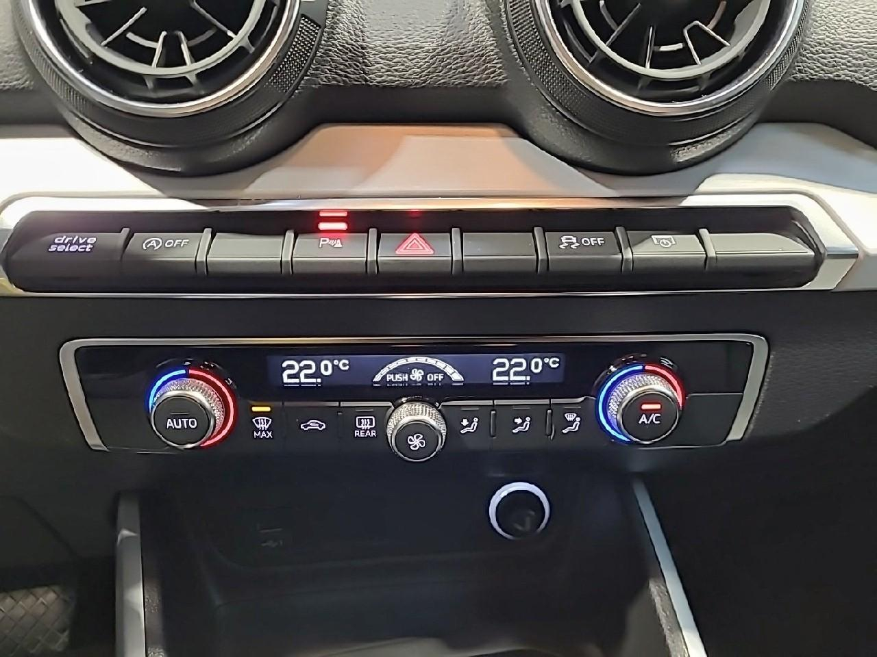 Audi Q2 35 tfsi cod 150 s tronic 7 sport — photo 30