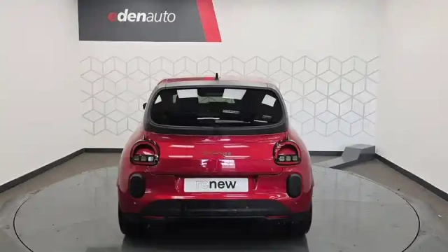 Renault Twingo e-tech electrique 80 ch autonomie urbaine — photo 6