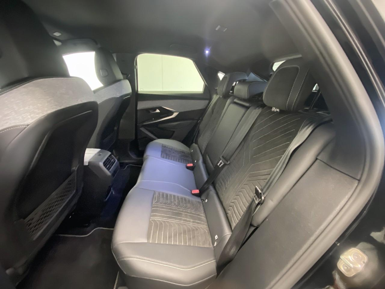 Peugeot 3008 hybrid 136 e-dcs6 gt — photo 10