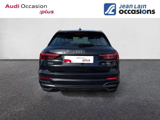 Audi Q3 35 tfsi 150 ch — photo 6