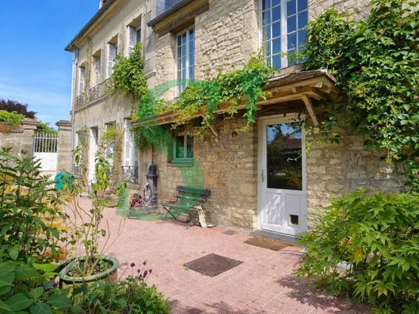 Maison bourgeoise 8 pièces 200 m²