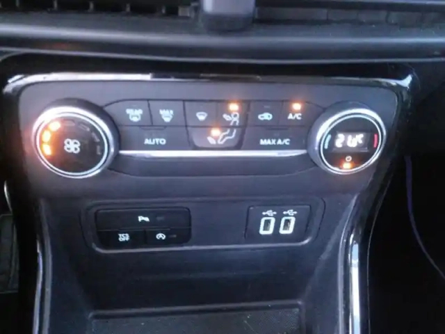 Ford Ecosport 1.0 ecoboost 125ch st-line euro6.2 — photo 11