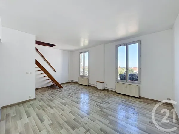 Combles aménagés 2 pièces 54 m²