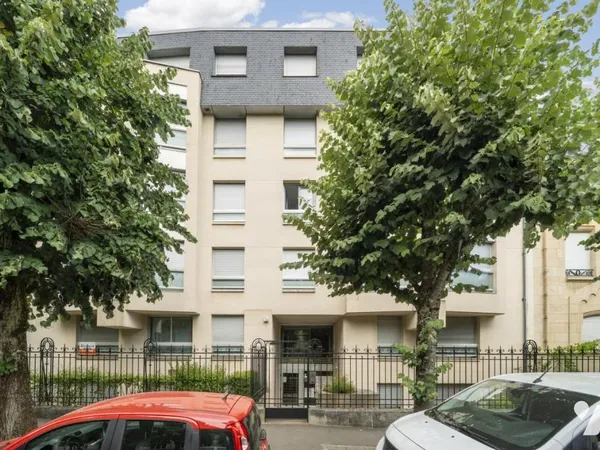 Appartement 6 pièces 167 m²