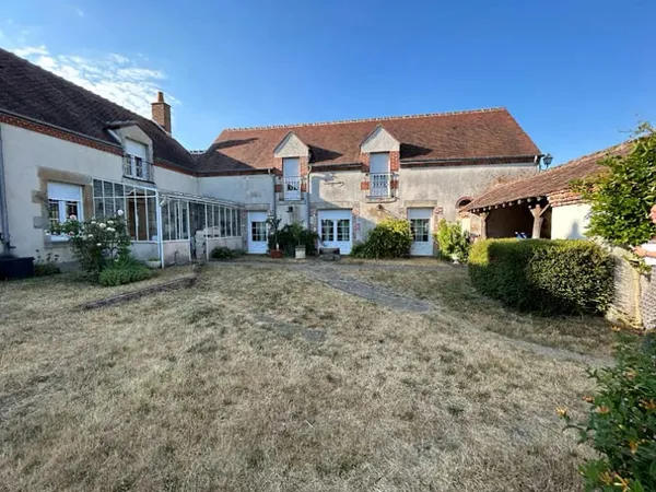 Maison 7 pièces 236 m²