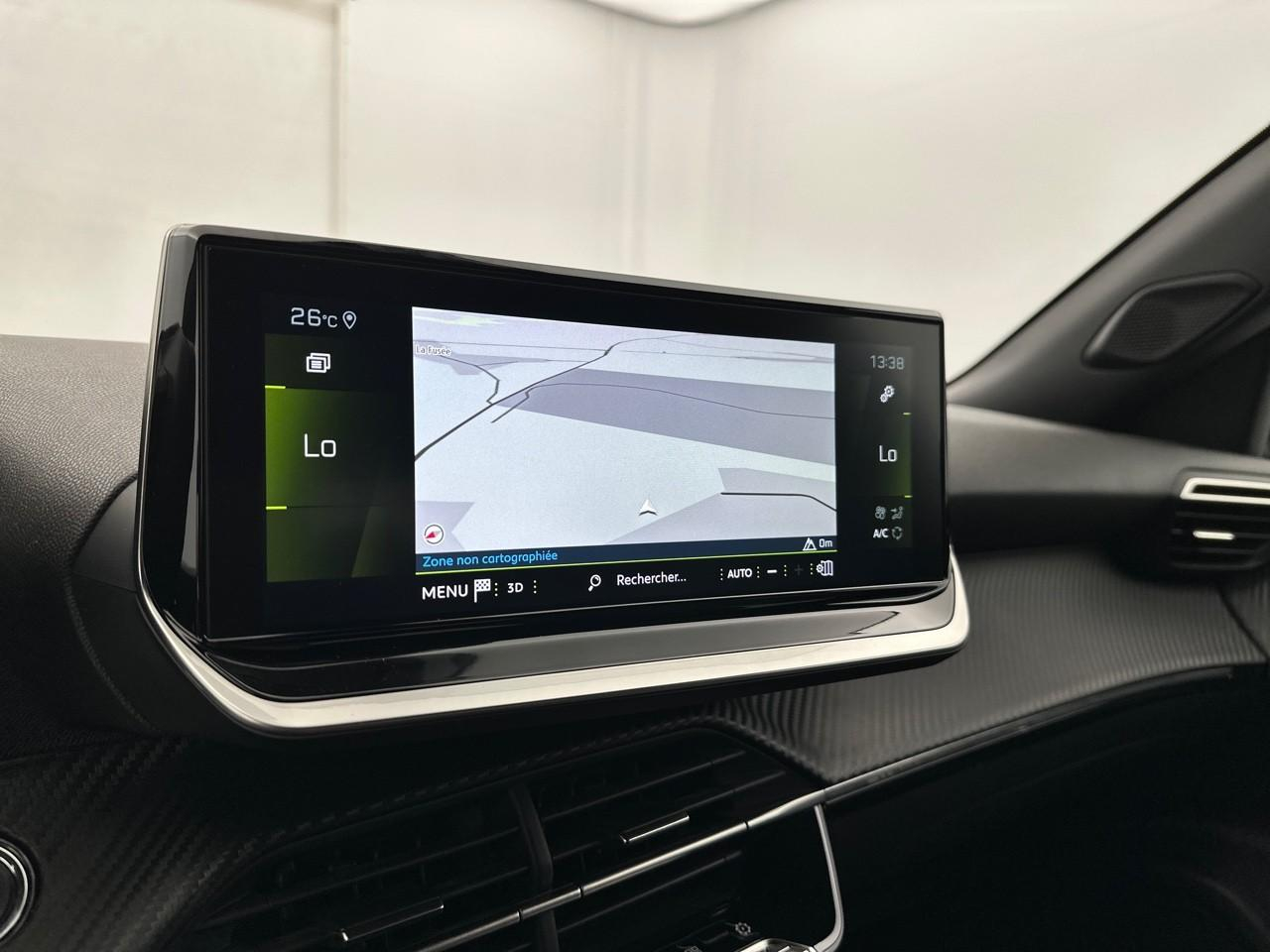 Peugeot 2008 puretech 130 s&s eat8 allure pack — photo 10