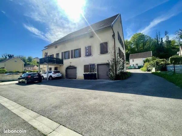 Immeuble 10 pièces 233 m²