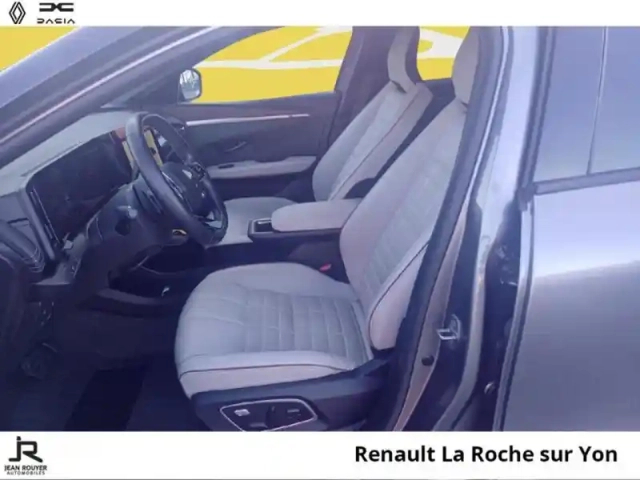Renault Megane e-tech electric ev60 220ch iconic optimum charge — photo 3