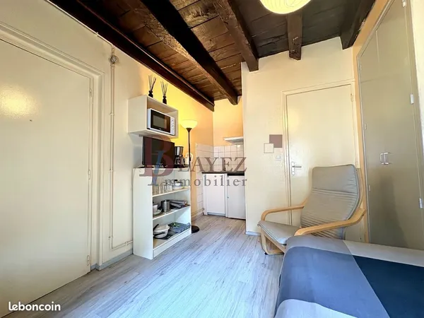 Studio 1 pièce 14 m²