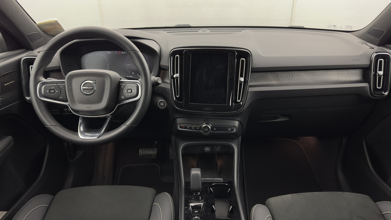 Volvo XC40 T5 Recharge 180+82 ch DCT7 — photo 23