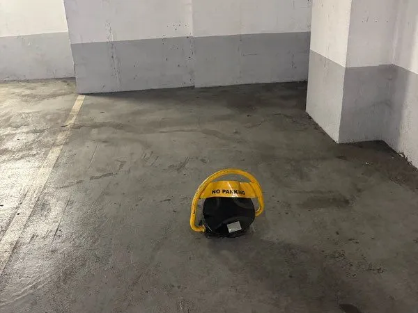 Places de parking à louer - Paris 10e