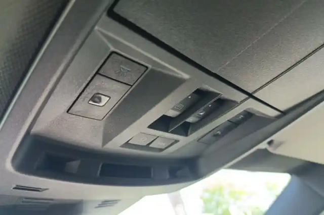 Peugeot 3008 electrique 210 ch 73 kwh — photo 33