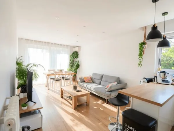 SPACIEUX 4 PIECES 109M²
