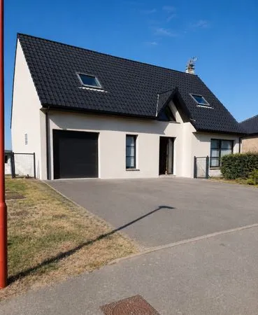 🏡 Pavillon individuel de 2012 - 150 m² - 4 chambres - Jardin - Terrasse - Garage - Landrethun-le-Nor