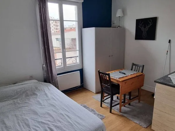 Studio 1 pièce 15 m²