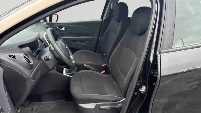 Renault Captur dci 90 energy — photo 12