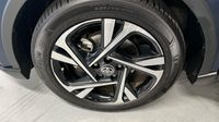 Toyota C-Hr 184h Collection 2WD E-CVT MY22 — photo 19