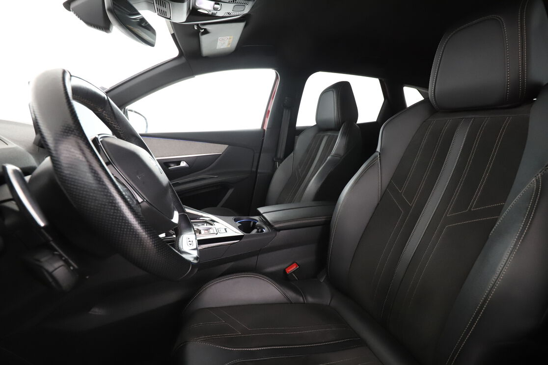 Peugeot 3008 1.5 Blue-HDi GT EAT8 — photo 9