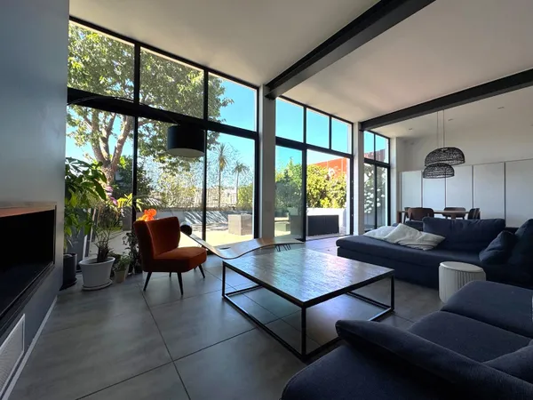 Magnifique loft d'architecte avec terrasse