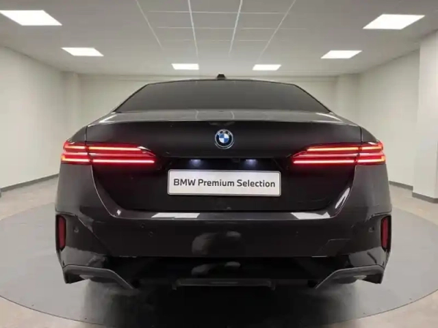 Bmw Serie 5 série 5 530e 299ch m sport xdrive — photo 5