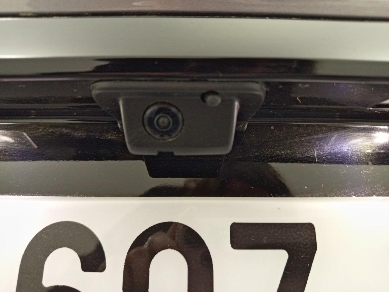 Peugeot 308 hybrid 145 e-dcs6 allure — photo 24