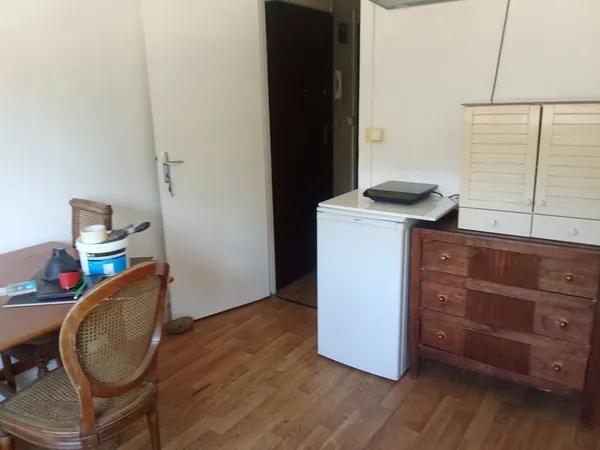 Studette 20 carré
