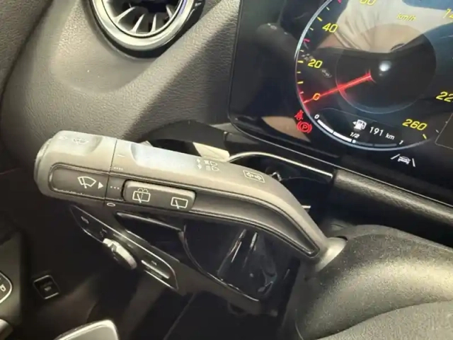 Mercedes Gla 250 e amg line — photo 18