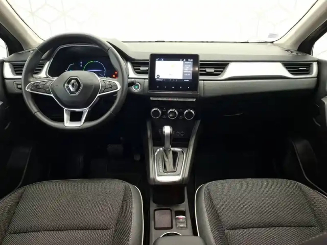 Renault Captur e-tech 145 - 21 — photo 11