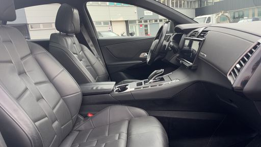 DS DS7 Crossback 2.0 BLueHDI 180 EAT8 - Grand Chic – 2019 – 117728 km – Diesel – Boîte Automatique — photo 18