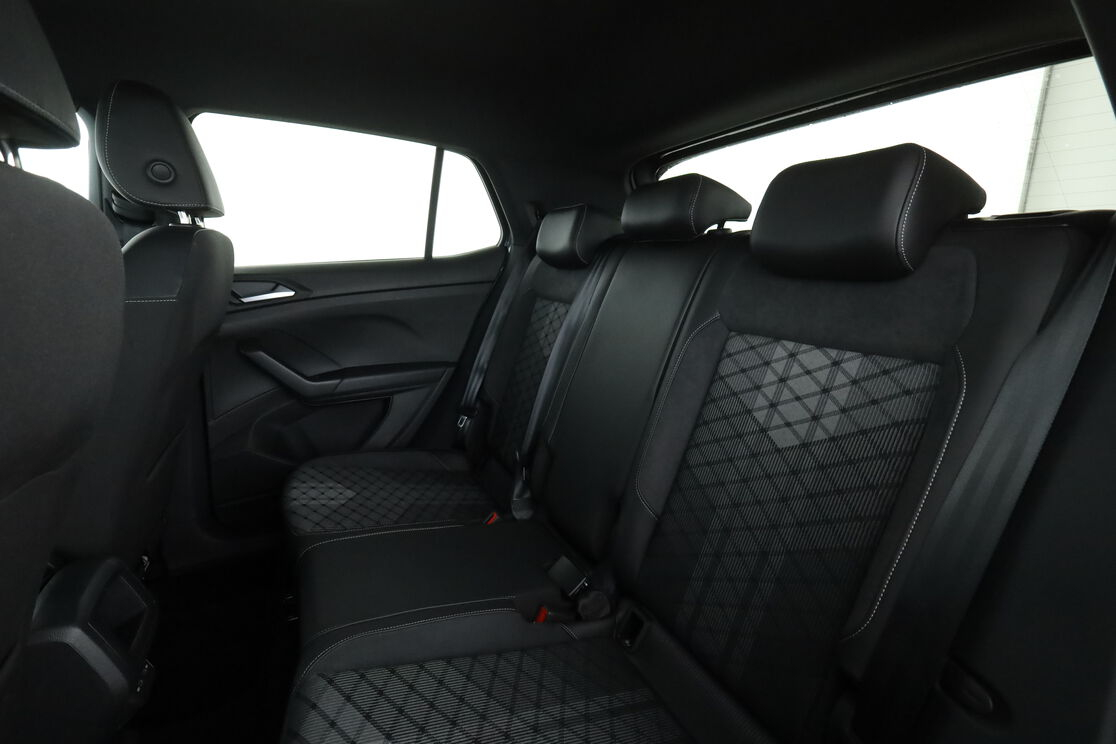 Volkswagen T-Cross 1.0 TSI R-Line DSG — photo 13
