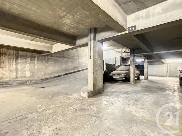 Parking 14 m²