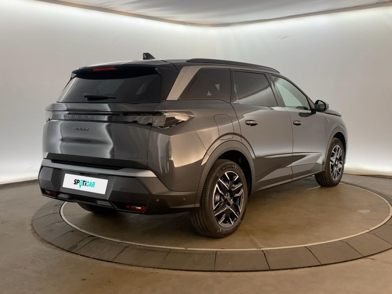 Peugeot 5008 hybrid 145 ch e-dcs6 gt — photo 7