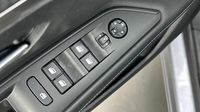 Peugeot 3008 1.2 PureTech 130ch S&S Allure — photo 19