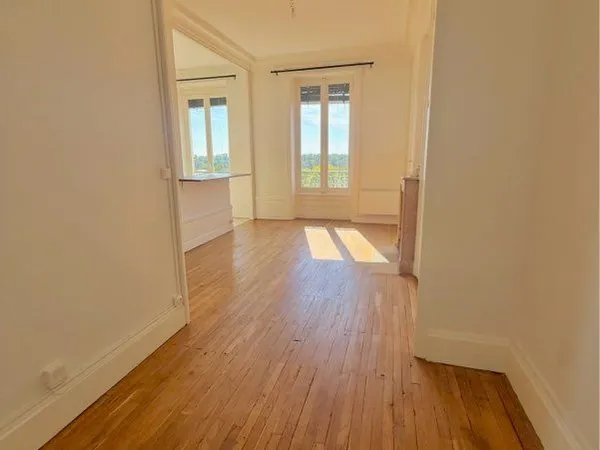Particulier loue superbe et grand T2bis de 65m2