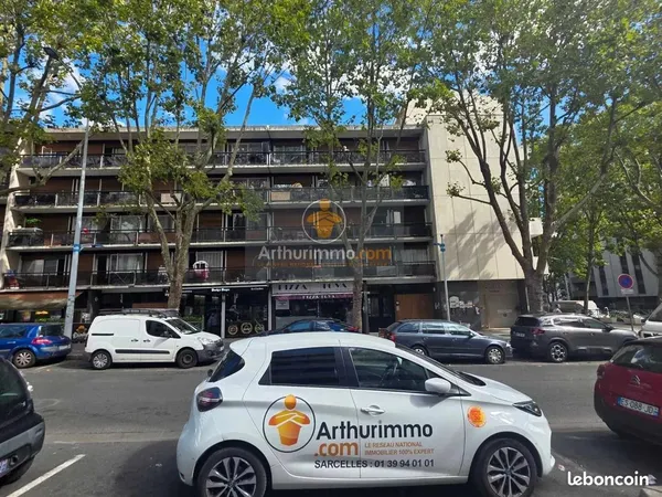 Studio 1 pièce 29 m²