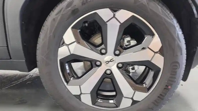Dacia Duster eco-g 120 — photo 23