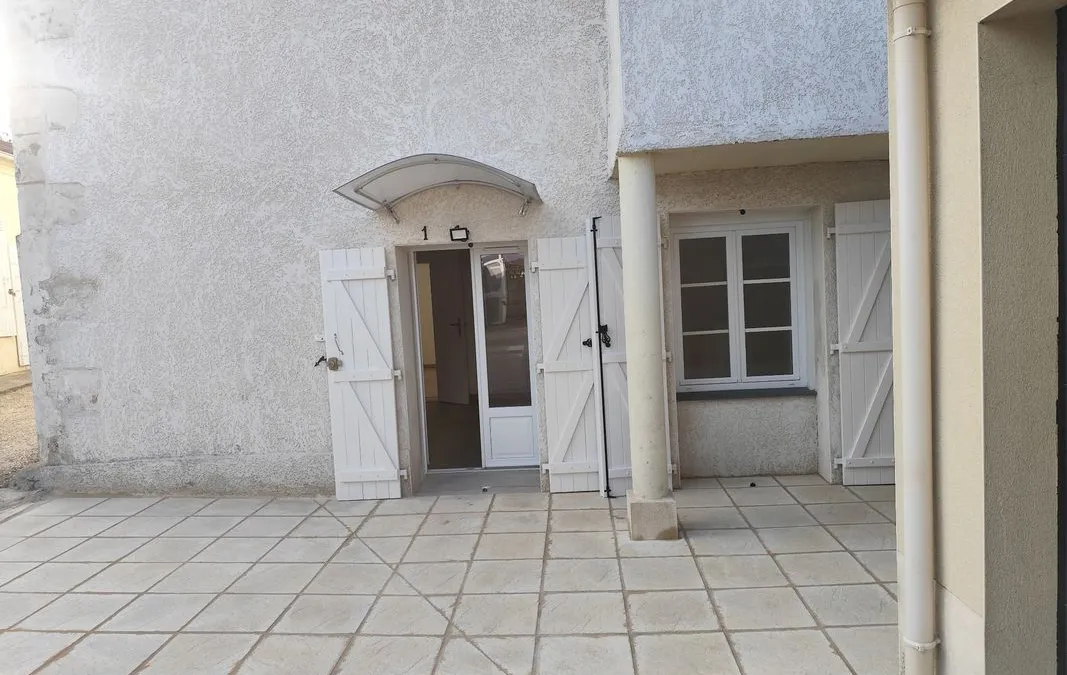 Photo 1