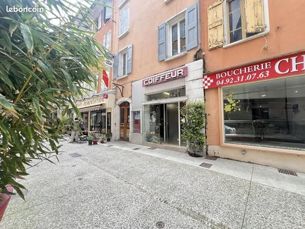 Commerce 26 m²
