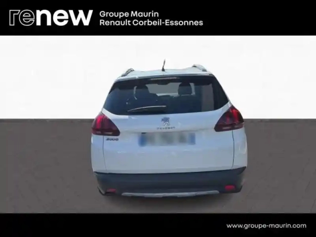 Peugeot 2008 1.2 puretech 110ch e6.c allure s&amp;s eat6 — photo 4