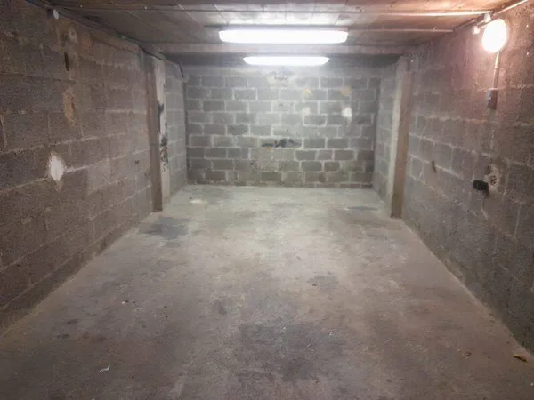 Parking 20 m²
