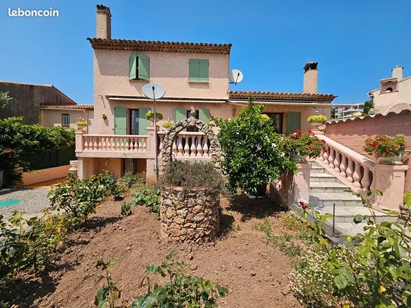 Maison 7 pièces 203 m²