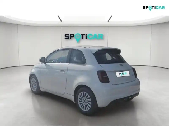 Fiat 500 e 95ch action — photo 3