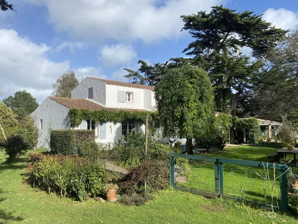 Vends propriété - 114 m² - 4 pièces, 3 chambres - L'Île-d'Yeu 85350