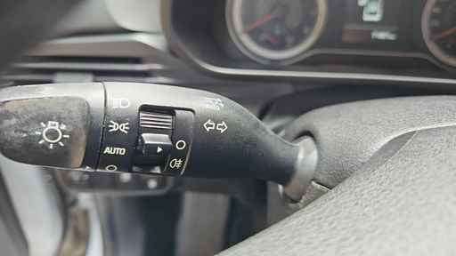 Hyundai i20 1.2 i 84 - Initia – 2023 – 71801 km – Essence – Boîte Manuelle — photo 19