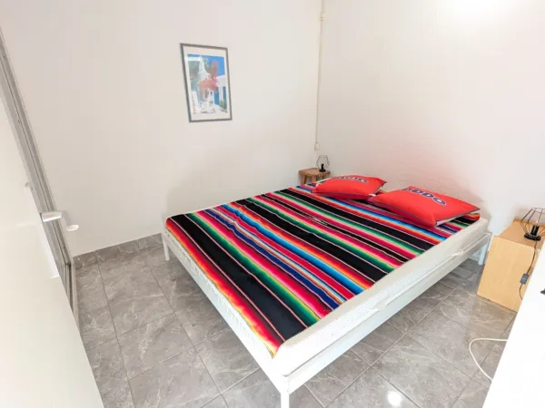 Pinède. Appartement 2 pièces en rez-de-jardin