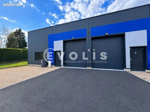 Local d'activité 295 m²